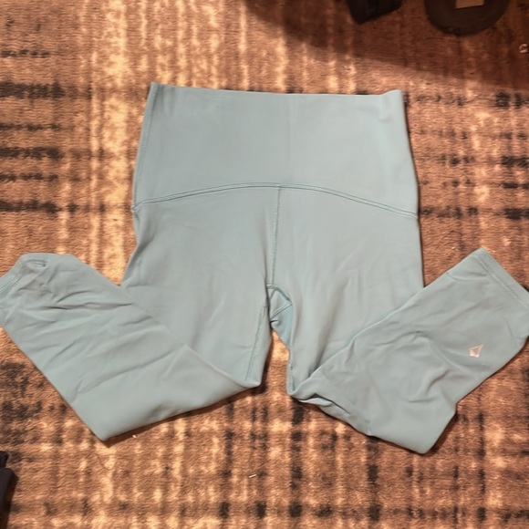 3 Pairs Ivivva leggings - Picture 12 of 15